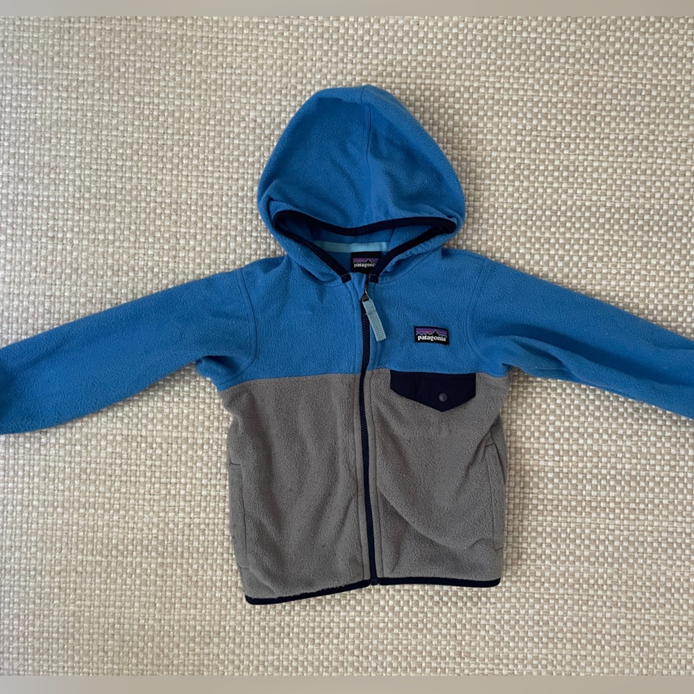 2T Patagonia zip-up hoodie